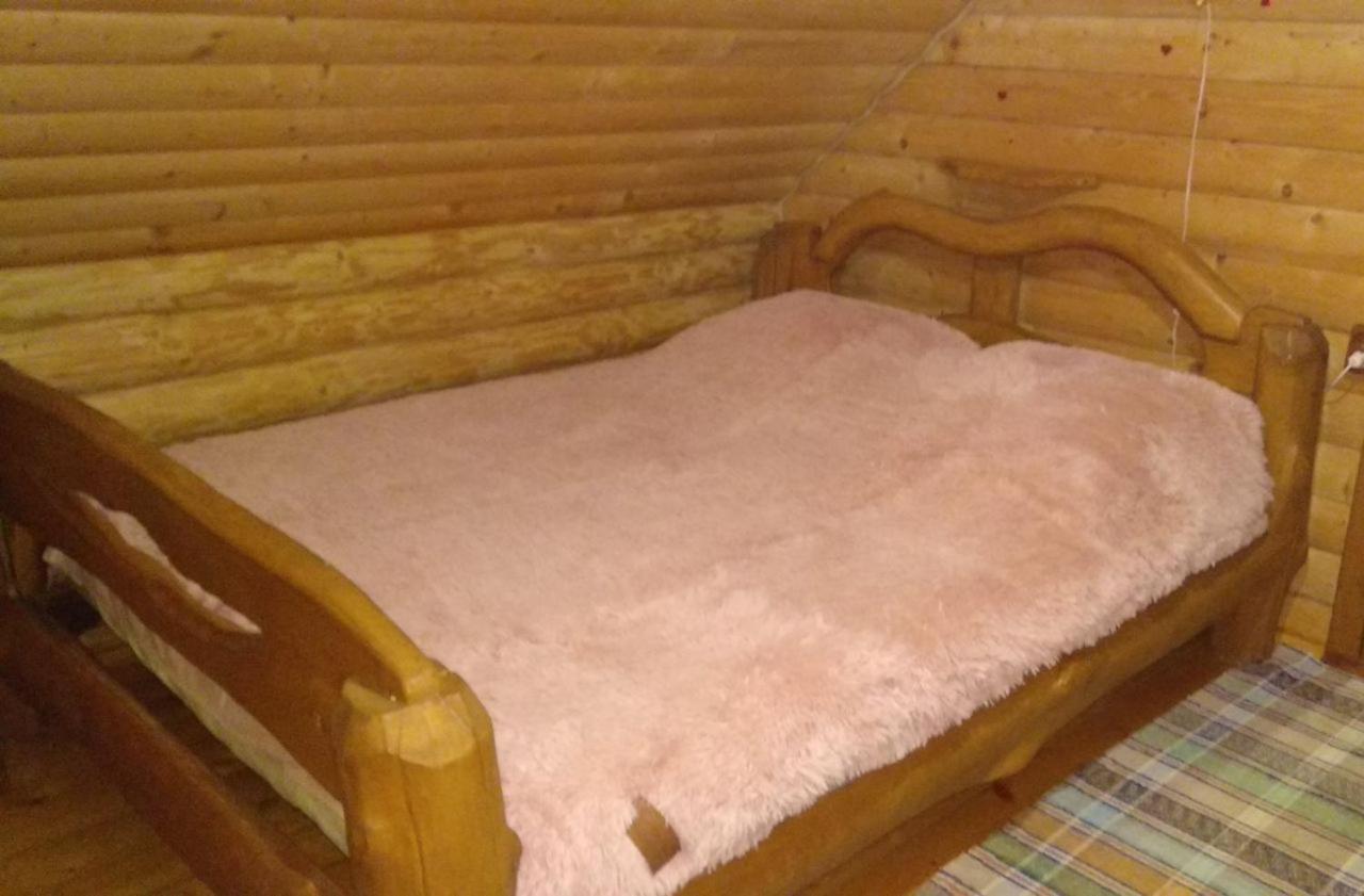 Villa У Медовому Раю Rostoka  Esterno foto