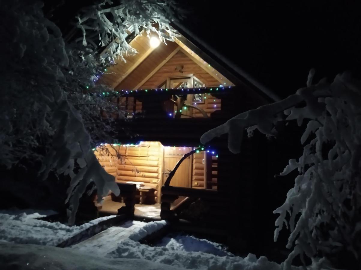Villa У Медовому Раю Rostoka  Esterno foto