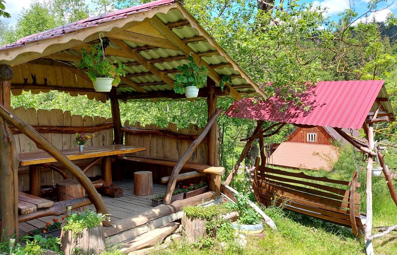 Villa У Медовому Раю Rostoka  Esterno foto